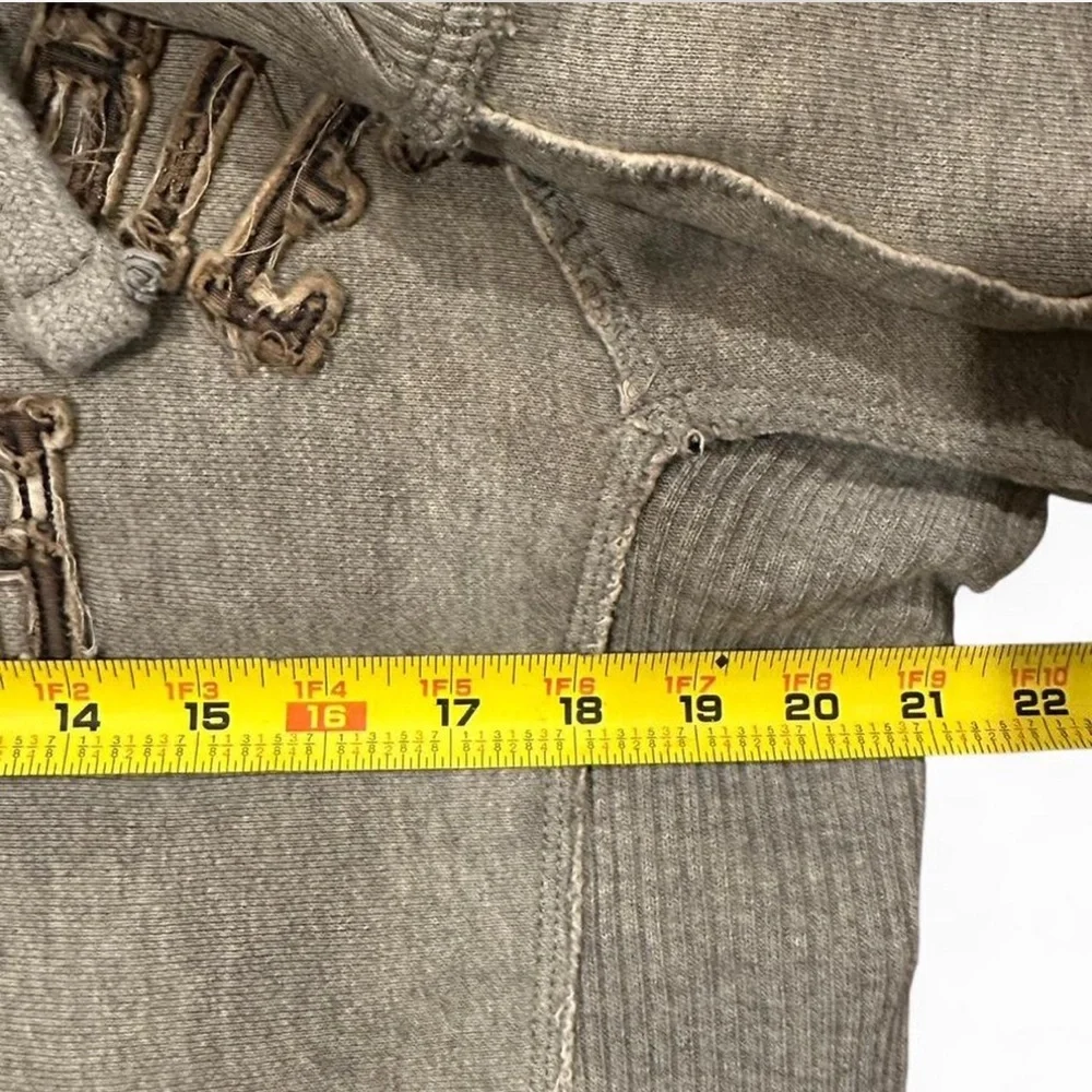 VTG, Rare, Y2K Abercrombie & Fitch Gray Wolf Jaw Hoodie Jacket Size Men’s Small